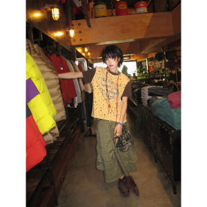 MKGO | Korean Style Letter Star Print Straight Shoulder Slim Fit Short Sleeve T-Shirt