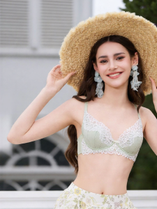 Mybody | Large-to-Small Breast Minimizing and Side-Bulge Controlling Bra