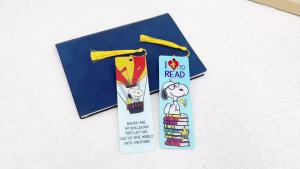 Bandai | Snoopy Acrylic Bookmark Peanuts Quà Tặng Dành Cho Người Hâm Mộ Để Đọc Sách Tại Nhà Thư Viện Văn Phòng Giáng Sinh Sinh Nhật Ngày Lễ