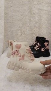 Sepatu Boot Anak Docmart Leather Girls Boot Flat Boot Kulit Anak Cewek Dance Karnaval Sepatu Boot Fashion Anak (ZH-SS269)