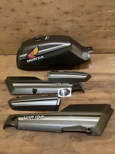 Tangki honda win 100 sett cover body lengkap warna matte gray