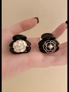 Klip Rambut Double C Camellia Hair Clip Elegant Korean Style Flower Hair Accessory Cute Fashion