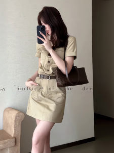 ชุดเดรสแขนสั้นคอปกปิดกระดุมเข้ารูปสำหรับผู้หญิง ฤดูใบไม้ผลิและฤดูร้อน 2025 ชุดเดรสทำงานแขนสั้นแบบใหม่พร้อมเข็มขัดเอว