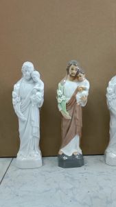 Tượng Thánh Giuse bế Chúa cao 30cm hàng cao cấp dày nặng xuất khẩu có 2 màu trắng đá và sơn màu nâu chất liệu composite