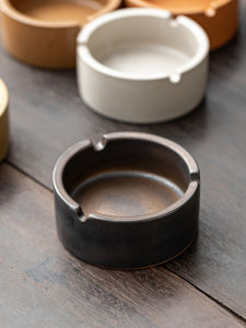 Retro Thick Ceramics Ashtray High Aesthetic Value for Living Room Office Table Decorative Ornaments for Hotels And Restaurants