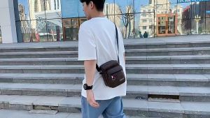 กระเป๋าหนังผู้ชาย กระเป๋าหลายช่องบรรจุของได้เยอะ สไตล์วินเทจ