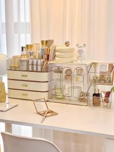 กล่องเก็บเครื่องสำอางเดสก์ท็อปโต๊ะแต่งหน้าสกินแคร์ชั้นวางลิปสติกอายแชโดว์แปรงออแกไนเซอร์กล่องห้องนอนคอนเทนเนอร์