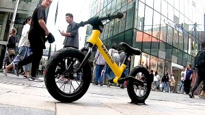 Push Bike Childrens Balance Bike 2-6 Years Old Without Pedal Slide Walker Kids Ride on Toys Baby Bike Kids Competitive Balance Bike 12inch