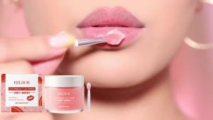 EELHOE | Lip Mask Berry Overnight Lip Sleeping Mask Stuffer Luxurious Lip Care for Dryness & Flaky Skin Moisturizing Without Greasiness