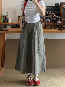 กระโปรงทรงเอเอวสูงไซส์ใหญ่สำหรับผู้หญิง ทรงลำลอง สีเขียวเทาอเมริกัน ดีไซน์กระเป๋า ทรงเข้ารูป ทรงหลวม กระโปรงยาวคลุมเข่า