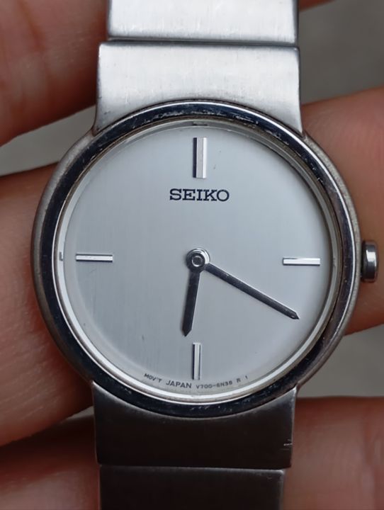 jam tangan seiko V700 6L20 quartz preloved cewek second bekas original