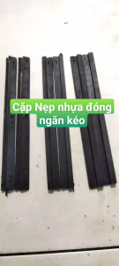 cặp nẹp nhựa đóng ngăn kéo máy may