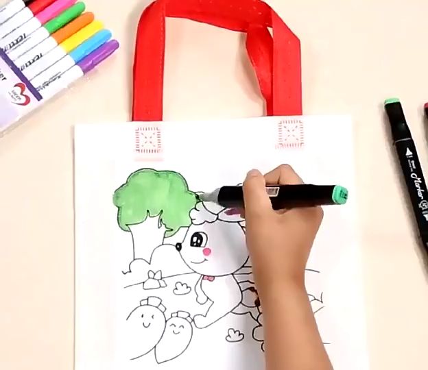 VK DIY Graffiti Bag: Handmade Painting Doodle Bags for Children Arts Crafts