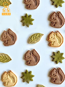 Cartoon Squirrel 3D Press Style Baking Tools Maple Leaf Pinecone Shaped Cookie Molds DIY Baking Utensils Kitchen Accessories