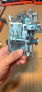 Chốt khóa cửa tự động đóng tiện lợi dễ sử dụng