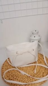 Tas Selempang Sling Bag Wanita & Pria Bahan Kanvas Tebal Premium 100% - NEWYORK SERIES