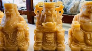 Bộ tượng thần tài thổ địa và thần tiền cao 25cm đá Ngọc hoàng long nguyên khối-Mỗi tượng 25cm giá thỉnh 32tr. Cả bộ 95 triệu.