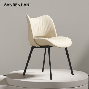 เก้าอี้รับประทานอาหารสไตล์มินิมอลสไตล์อิตาลีเก้าอี้หนังแท้ระดับไฮเอนด์สำหรับโรงแรมร้านอาหารใช้ในบ้านเก้าอี้พิงหลังแบบดีไซน์เนอร์วิปครีม