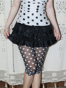 กางเกงยีนส์ทรงเข้ารูปเอวสูงลายจุดสไตล์ย้อนยุคสำหรับผู้หญิง กางเกงขายาวทรงสลิมฟิตสวมใส่สบาย สไตล์เรียบง่ายสำหรับฤดูร้อนปี 2025