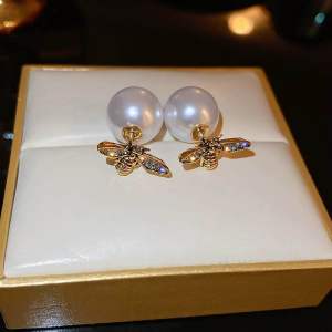 2 way wearing bee design fashion earring