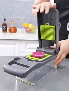 Multifunctional  Vegetable Chopper เครื่องหั่นผักอเนกประสงค์ 14in1 เครื่องหั่นมันฝรั่ง เครื่องขูดกระเทียม เครื่องหั่นผลไม้ พร้อมตะกร้าระบา