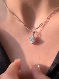 ESCOBAL✨พร้อมส่ง สร้อยเพชร Different Love จี้เพชร  สร้อยคอเงินแท้ สร้อยเงินแท้ สร้อยคอเพชร necklace ของขวัญแทนใจ ของขวัญสุดประทับใจ พร้อมส่ง!!!