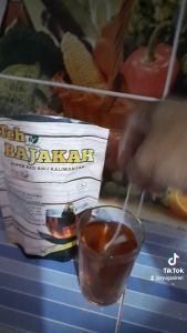 TEH BAJAKAH ASLI KALIMANTAN AKAR BAJAKAH KALIMANTAN UNTUK MENGOBATI BENJOLAN KAYU BAJAKAH