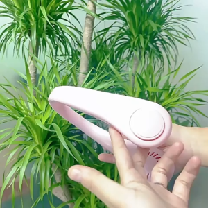 Neck Fan Hands Free Bladeless Hanging Sport Cooling Fan Wearable Personal Leafless Desk Neck Fan Electric Air Cooler 360° Surround Wind USB Charging Bladeless Portable Fan Neck fan 16000 mA Usb rechargeable mini portable neck fan