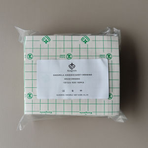 100 ชิ้น 66 ซม ผ้าพันแผลกันน้ำแบบไม่ทอ ผ้าพันแผลกันน้ำแบบไม่ทอ ป้องกันการแพ้ ระบายอากาศได้ดี แผ่นพลาสเตอร์ผ้าก๊อซแบบมีกาวในตัว อุปกรณ์ฉุกเฉินกลางแจ้ง