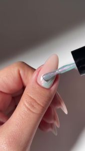 LILYCUTE 7ML Thread Shell Nail Gel Polish 3D Aurora Pearl Shell Vernis Semi Permanent Soak Off UV DIY Design Nail Art Varnish