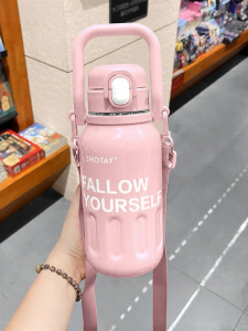 YUNQUAN | Insulated Large Capacity Portable Water Bottle