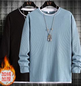 เสื้อยืดคอกลมแขนยาวบุขนแกะสำหรับผู้ชาย ทรงหลวม แฟชั่นฤดูใบไม้ร่วง ฤดูหนาว เสื้อยืดคอกลมแขนยาวทรงหลวมสำหรับเยาวชน