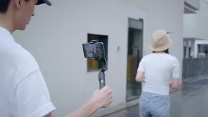 L08 Gimbal Stabilizer 4 in 1 Selfie Stick Tripod Stand Smart Stable Anti-Shake Handheld Tripod Stand