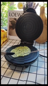 *สีใหม่* FRY KING FR-C11 เครื่องทำทองม้วน ไฟฟ้า800W กำลังไฟแรง ใช้งานง่าย แผ่นพิมพ์ Non-Stick ทำความสะอาดง่าย รับประกันสินค้า 1 ปี