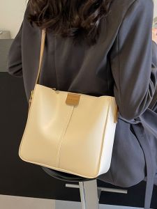 Trendy Spliced Bucket Bag Crossbody Commuter Bag Back Patch Pocket Versatile Soft PU Leather Urban Minimalist Style