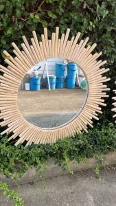 กระจก กระจกเงา ไม้ สไตล์ tropical décor ลายพระอาทิตย์ กรอบกระจกไม้ไมยราบ Size S กว้าง 60ซม แขวนผนัง