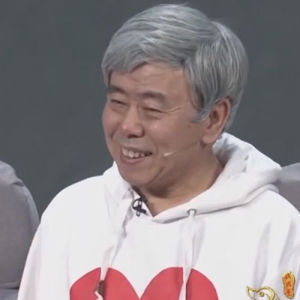 Stage Props Performance Wig Grandpa White Hair Cover Full Head Elderly Simulation Short Curly Hair for Middle-aged And Elderly Men