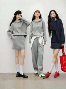 HOPESHOW | Leisure Youthful Easy-to-Match Hoodie Sweatshirt With Embroidered Lace