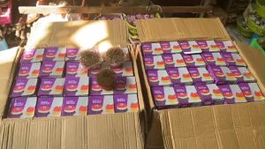 Chổi đánh rỉ sắt chén cước rỉ sét có ren cao cấp kích thước 3 inch lỗ trục M10x1.5 lắp máy mài cầm tay tiện dụng