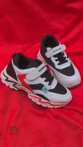 PP - Sepatu Sneakers Anak Laki Laki dan Perempuan Usia 3tahun sampai TK dan SD