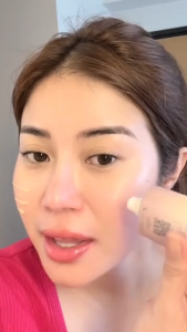 Her Choice Ph SET E Melasma Remover Set includes Pekas Remover Cream Premium Tinted Sunscreen and Intensive Bleaching Bar Soap. Target dark spots reveal even skin.