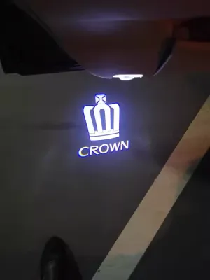 ไฟตกแต่งประตูรถยนต์ LED สำหรับ Toyota Camry Corolla Crown Highlander Hanlanada ไฟต้อนรับภายในรถยนต์