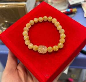 Vòng tay chuỗi hạt lu thống đá thạch anh tóc vàng 8li may mắn tài lộc đầu xuôi đuôi lọt