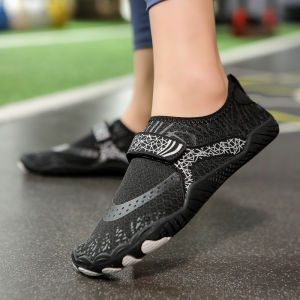 ยิมผู้หญิงกีฬาในร่มรองเท้าผู้ชายรองเท้ายิมฟิตเนสลู่วิ่ง Squatting โยคะพิลาทิสการออกกําลังกาย Barefoot Training รองเท้า