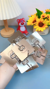 Combo 50 Móc Dán Tường Inox Siêu Dính Chịu Lực Tốt Móc Treo Đồ Nặng Dán Tường Không Cần Khoan – Gắn Tường Nhà Bếp Phòng Tắm Phòng Khách