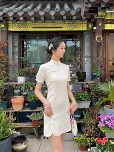 daidai (Ready Stock) Women Cheongsam Cheong Sam Qi Pao CNY Traditional Dress Knee Length Elegant 新中式上海名媛风黄色绿色白色改良旗袍复古气质