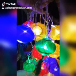 Đèn trang trí 4 màu có tua rua (20 quả/dây) 5m