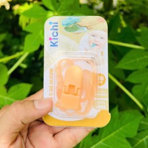 Dây đeo ti giả gặm nướu cho bé bằng silicone cao cấp Kichilachi giúp giữ ti giả không bị rơi bẩn