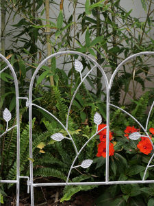 Garden Iron Art Fence Order Courtyard Fence Climbing Ground Plug Can Be Connected Outdoor Balcony Plant Short Railings