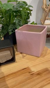 European Modern Minimalist Creative Square Ceramic Pot Personalized Design Hotsale Decoration Indoor Ceramic Flower Pot